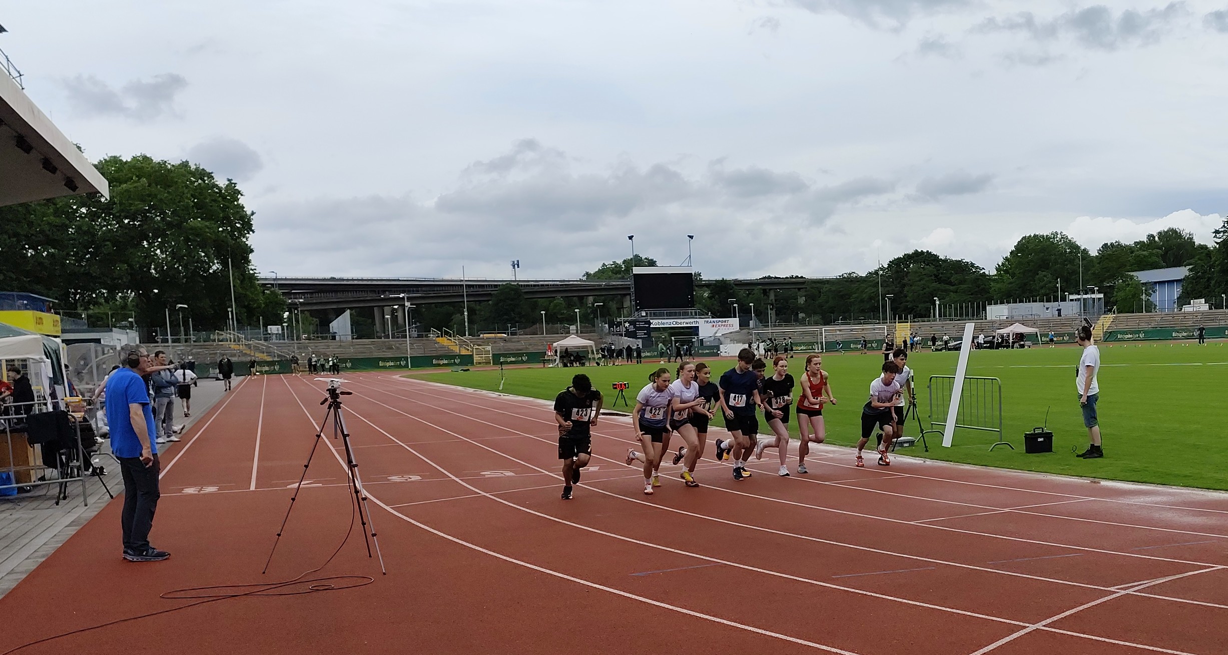 800m mix